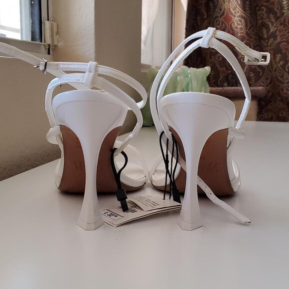 Zara White Strappy Heels in White size 38 EU/ 7.5-8 US - Picture 4 of 6